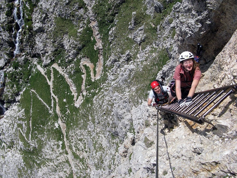 pisciadu_120.jpg - Die garstig luftige Leiter am Exner Turm