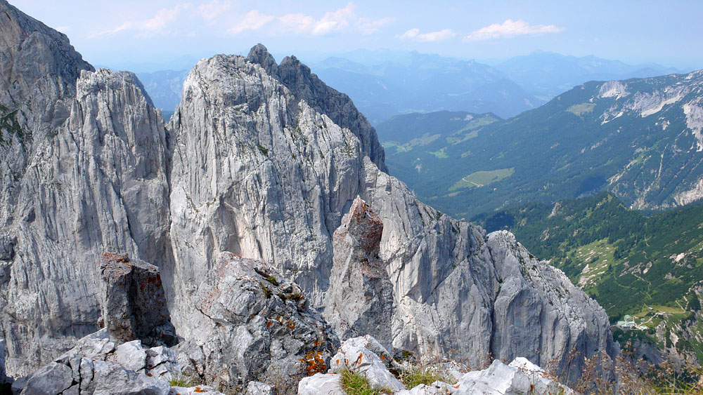 P1000803.JPG - Fleischbank und dahinter ein Stückchen Totenkirchl