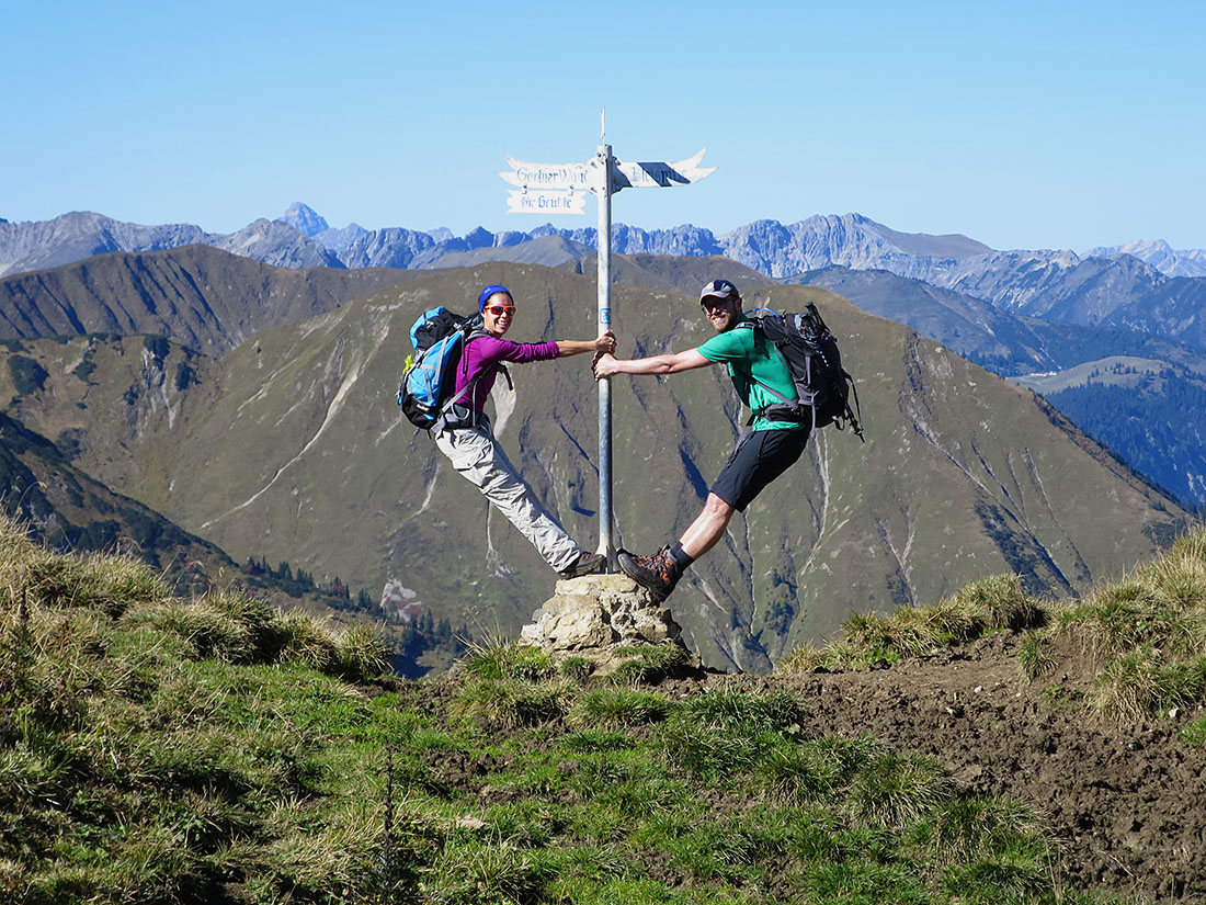 bleispitz30.jpg - Hinten spitzt der Hochvogel raus.                               