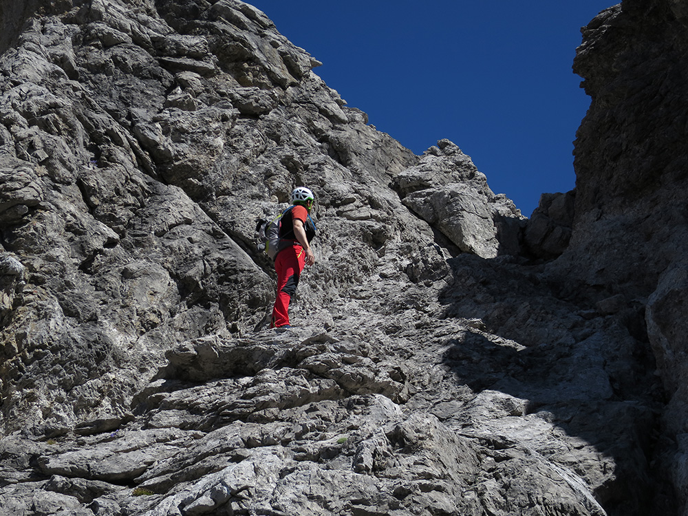 steinsee042.jpg - Einstieg zur Parzinnspitze. Geht schon recht wild los. Markierung gibt es keine, nur Steinmänner.